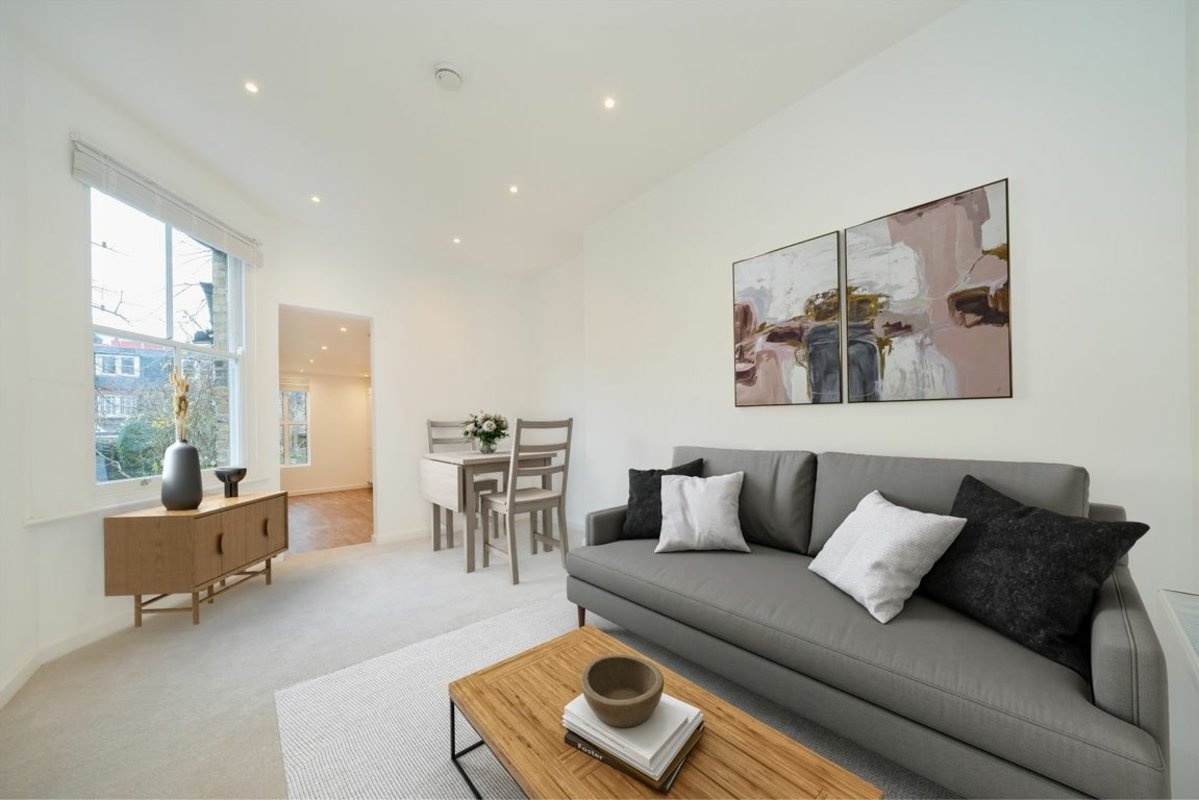 2 Bed Flat, Greencroft Gardens, NW6, N1 7GU