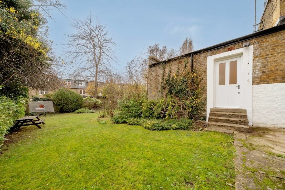 Additional image 4 of 2 Bed Flat, Greencroft Gardens, NW6, N1 7GU