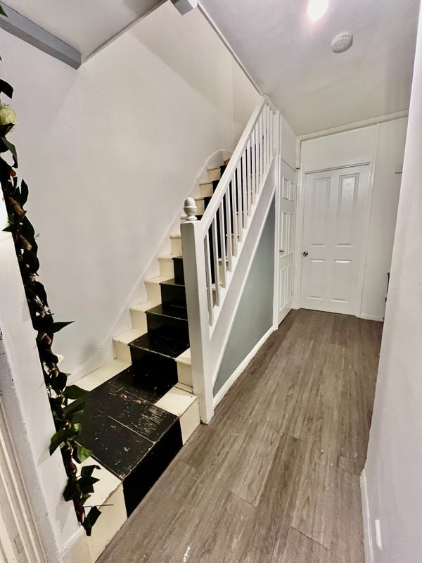 Additional image 10 of Room in a Shared Flat, St Marychurch St, SE16, N1 7GU