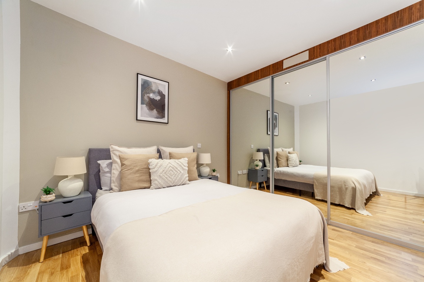 Additional image 8 of 2 Bed Flat, Holmes Road, NW5, N1 7GU