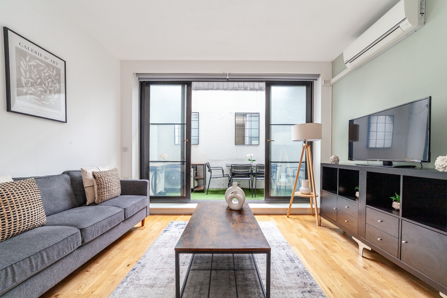 2 Bed Flat, Holmes Road, NW5, N1 7GU