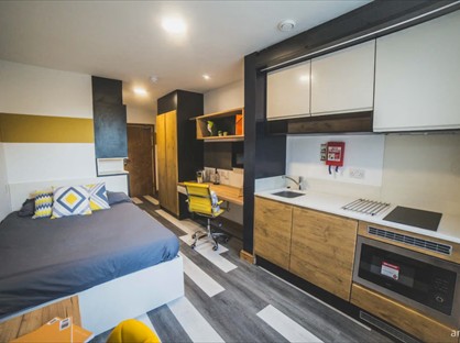 Studio Flat, Windsor St, B7