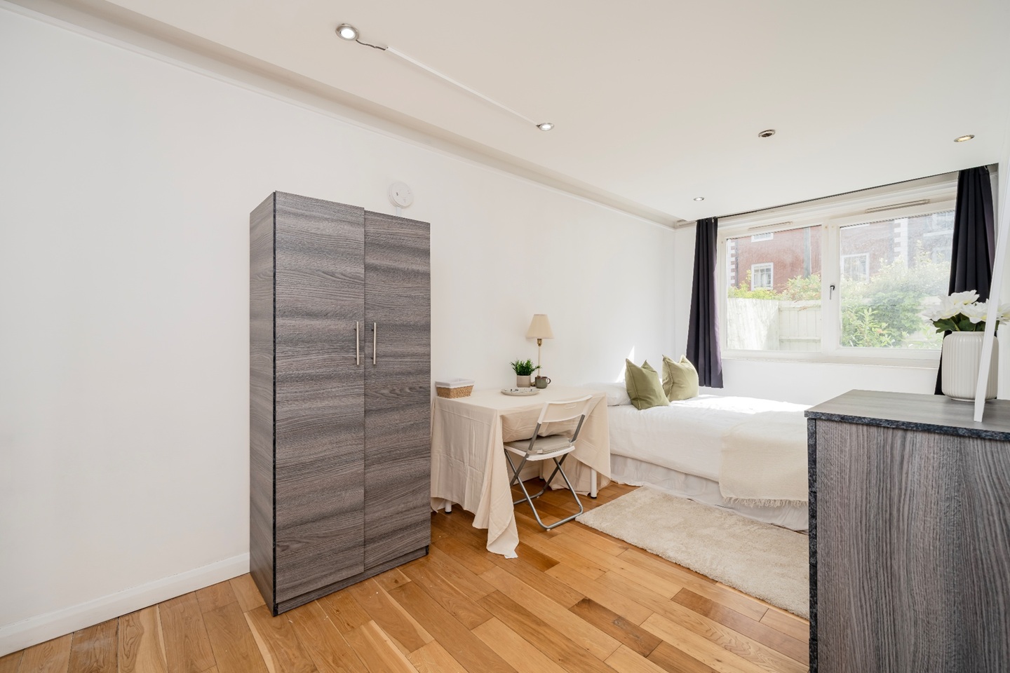 Additional image 4 of 5 Bed Maisonette, Wimborne House, NW1, N1 7GU