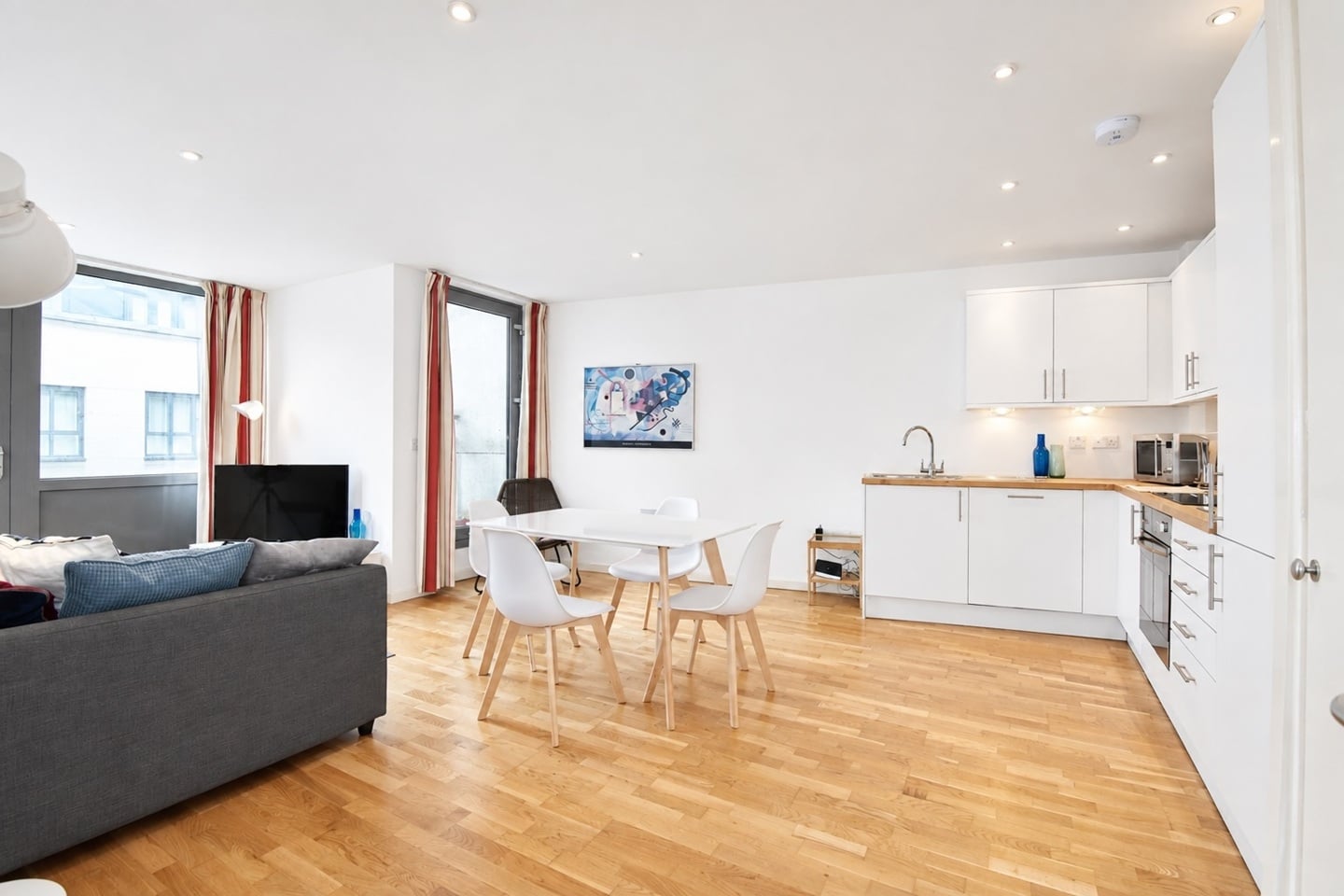 2 Bed Flat, Gifford St, N1