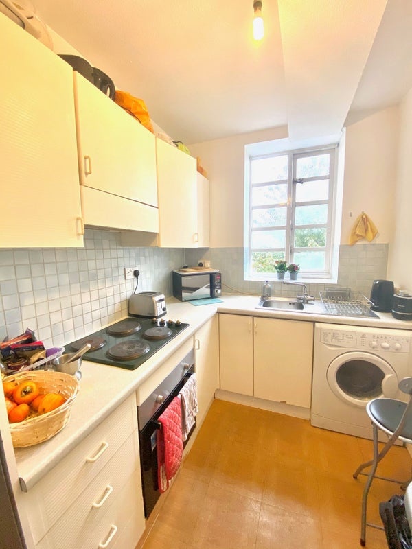 Additional image 3 of Room in a Shared Flat, Westlake, SE16, N1 7GU