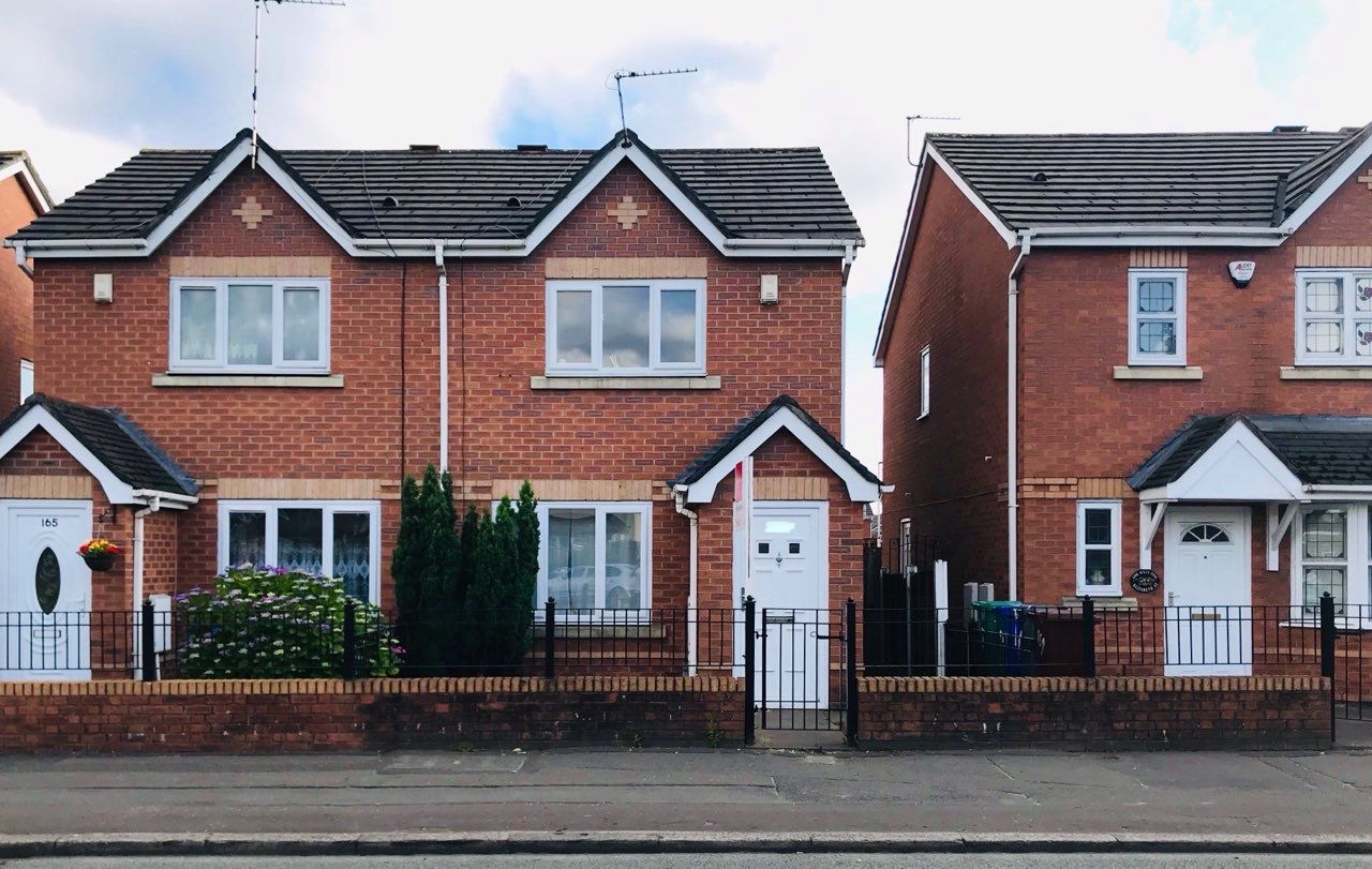 2 Bed Terraced House, Elizabeth St, M8, N1 7GU