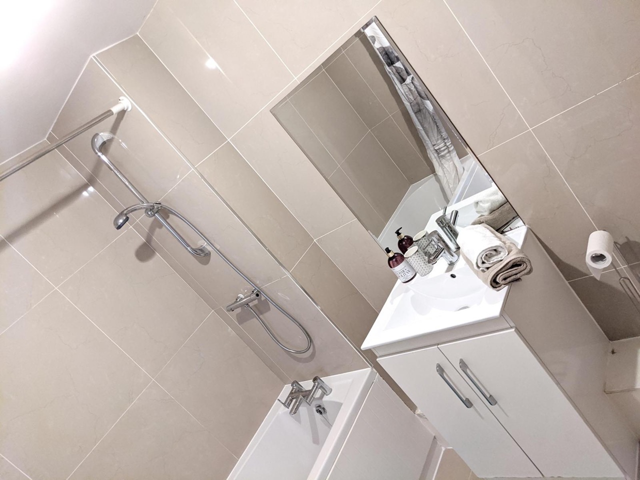 Additional image 7 of 2 Bed Flat, Victoria Avenue, CB4, N1 7GU