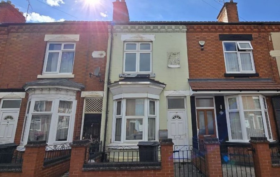 3 Bed Terraced House, Turner Road, LE5, N1 7GU