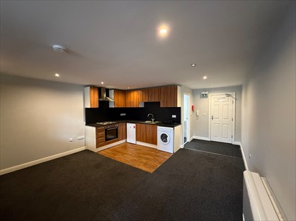 1 Bed Flat, Empire House, DN1