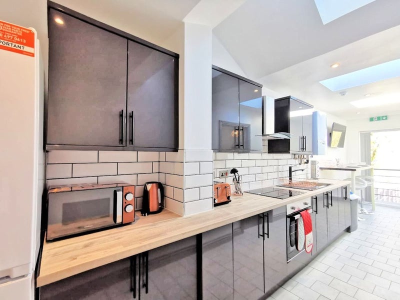 Additional image 9 of Room in a Shared House, West Boulevard, B32, N1 7GU