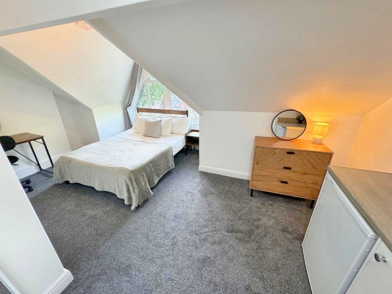 Room in a Shared House, Hallewell Road, B16, N1 7GU