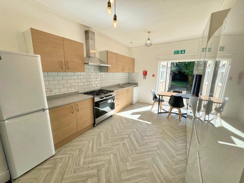 Additional image 9 of Room in a Shared House, Hallewell Road, B16, N1 7GU