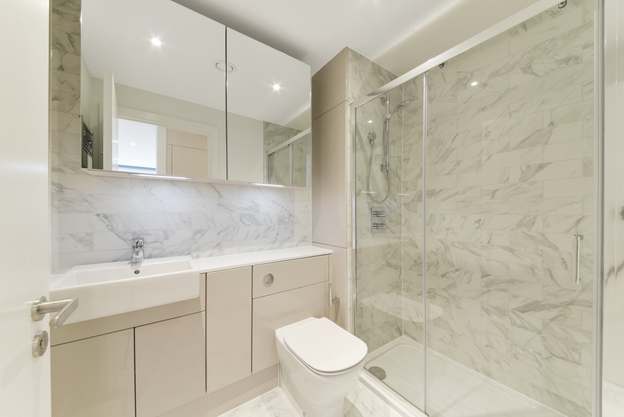 Additional image 8 of 2 Bed Flat, Hurlock Heights, SE17, N1 7GU