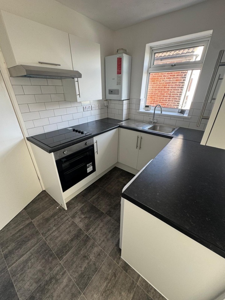 Additional image 3 of 3 Bed Semi-Detached House, Colne Avenue, SO16, N1 7GU