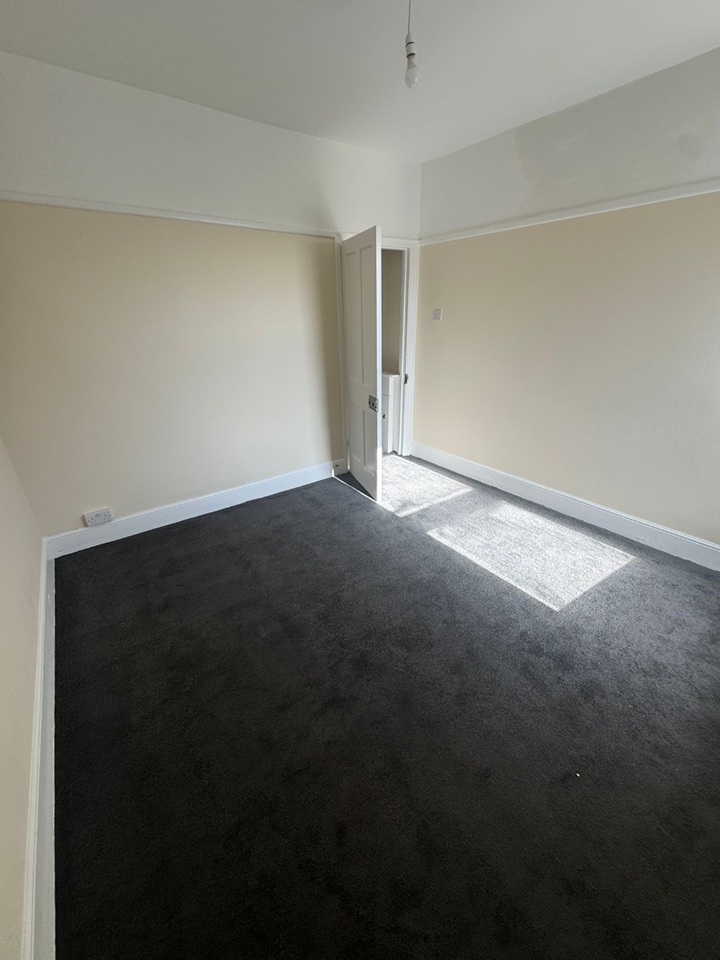 Additional image 6 of 3 Bed Semi-Detached House, Colne Avenue, SO16, N1 7GU