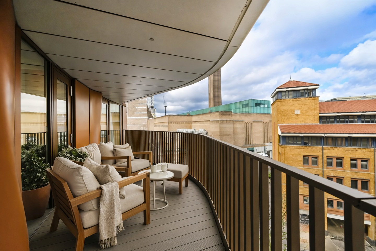 London - 2 Bed Flat, Triptych Place, SE1 - To Rent Now for £5,199.00 p/m