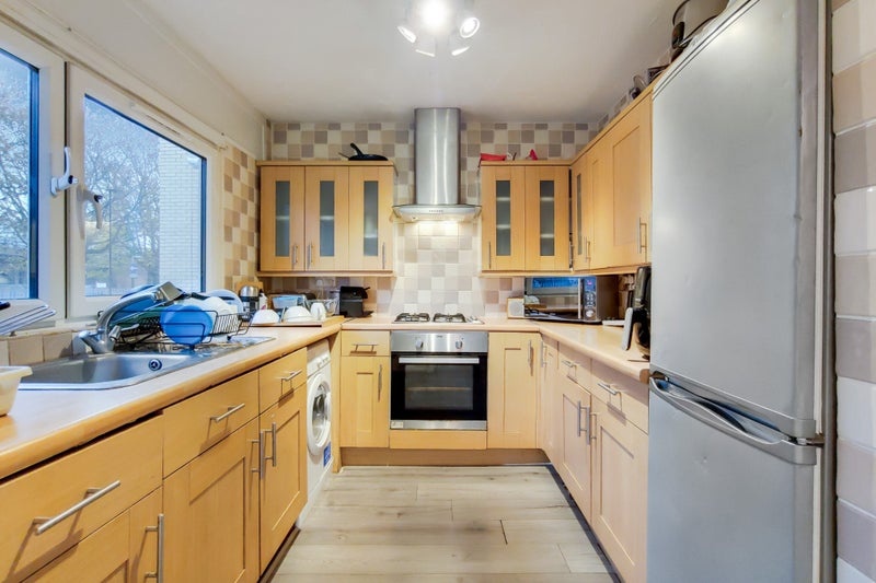 Additional image 3 of Room in a Shared House, Noble Court, E1, N1 7GU