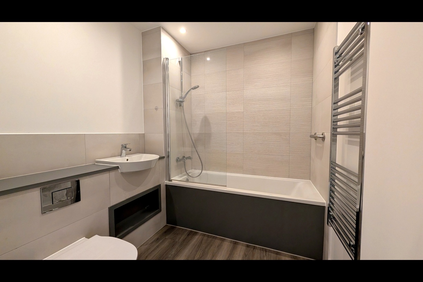 Additional image 9 of 2 Bed Flat, Clara Rackham Street, CB1, N1 7GU