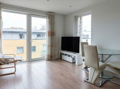 Room in a Shared Flat, Brooklyn Building, SE10