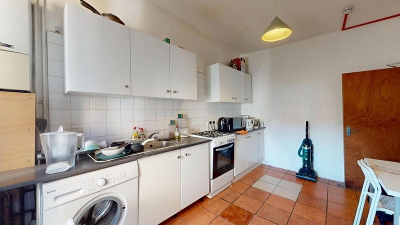 Additional image 4 of Room in a Shared House, Cressy Court, E1, N1 7GU