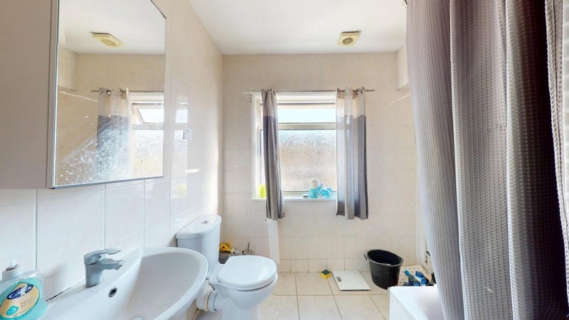 Additional image 5 of Room in a Shared House, Cressy Court, E1, N1 7GU