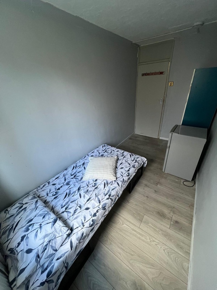 Additional image 2 of Room in a Shared Flat, Clark St, E1, N1 7GU