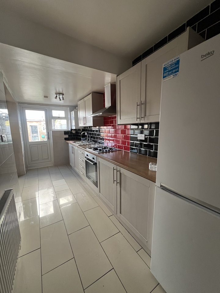 Additional image 4 of 3 Bed Semi-Detached House, Tallants Road, CV6, N1 7GU