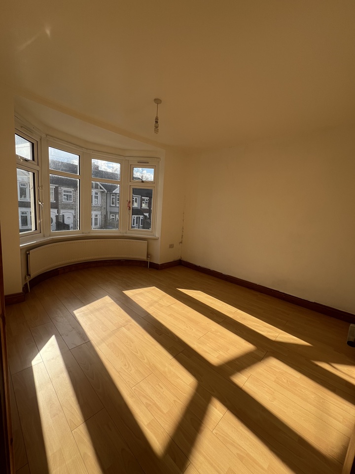 Additional image 12 of 3 Bed Semi-Detached House, Tallants Road, CV6, N1 7GU