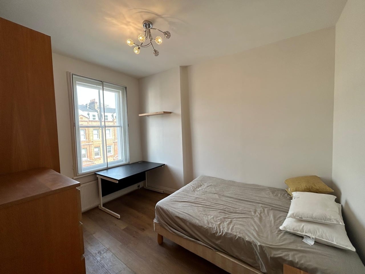 Additional image 9 of 2 Bed Flat, Warwick Road, SW5, N1 7GU