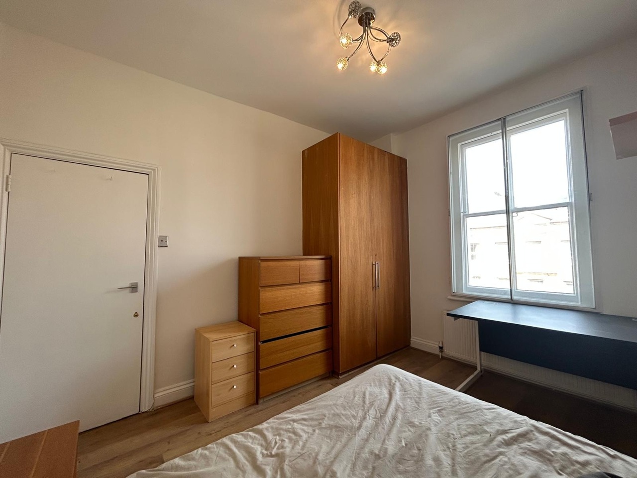Additional image 10 of 2 Bed Flat, Warwick Road, SW5, N1 7GU