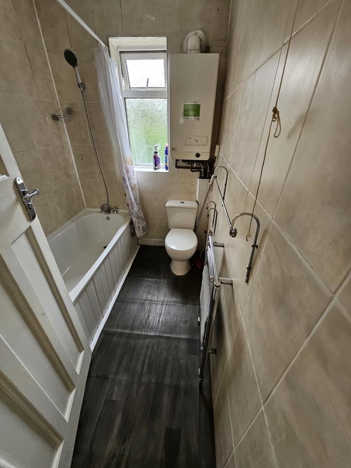 Additional image 4 of 2 Bed Terraced House, Park View Grove, LS4, N1 7GU