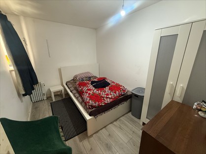 Bedsit, Nelson St, MK18