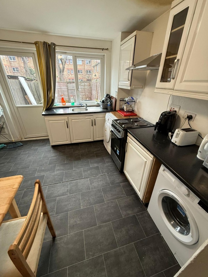 Additional image 3 of Room in a Shared House, Clifton Way, SE15, N1 7GU