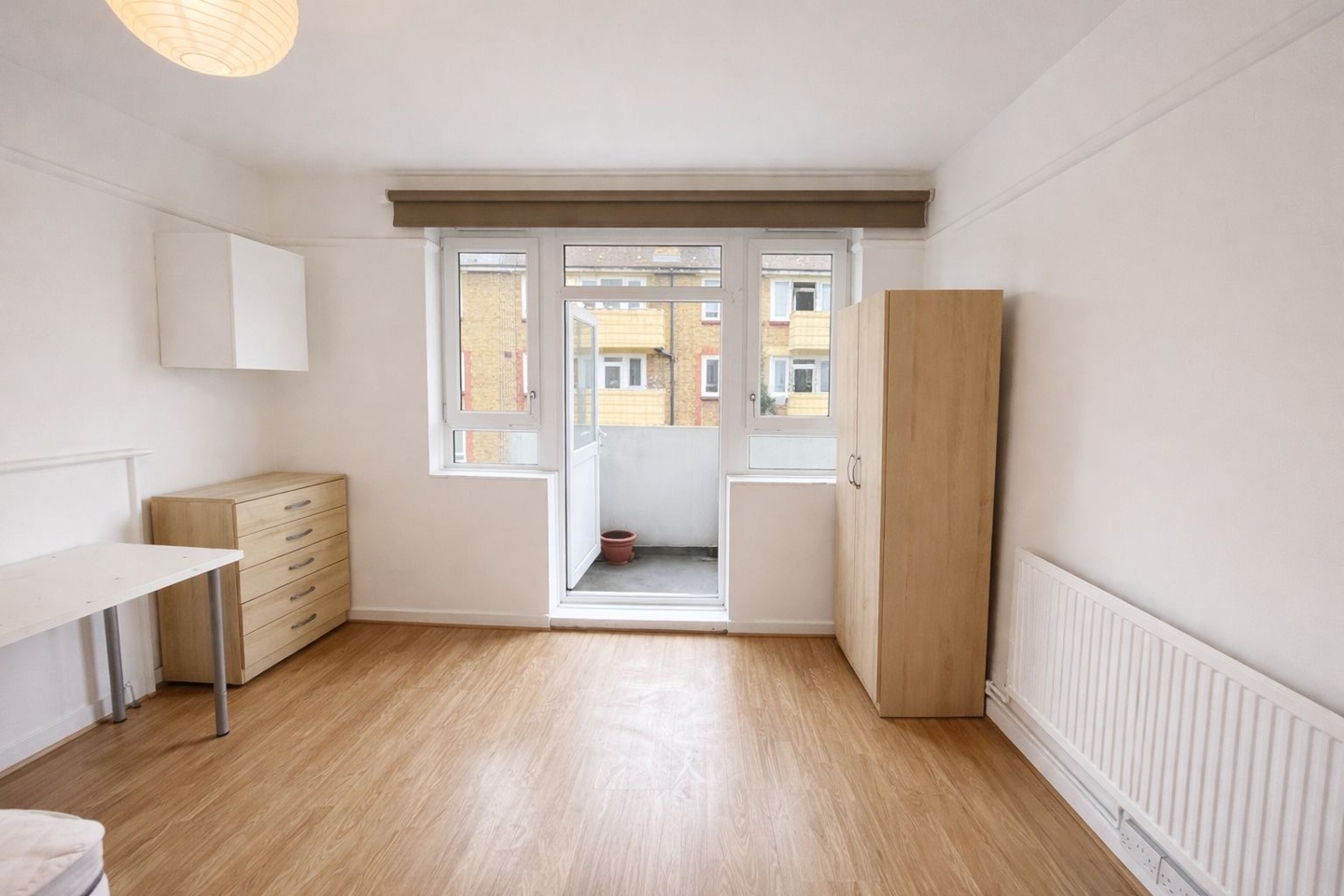 3 Bed Flat, Carlyle House, SE5, N1 7GU