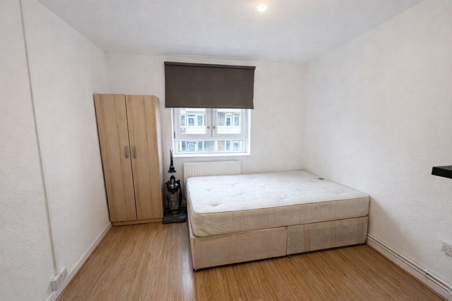 Additional image 3 of 3 Bed Flat, Carlyle House, SE5, N1 7GU