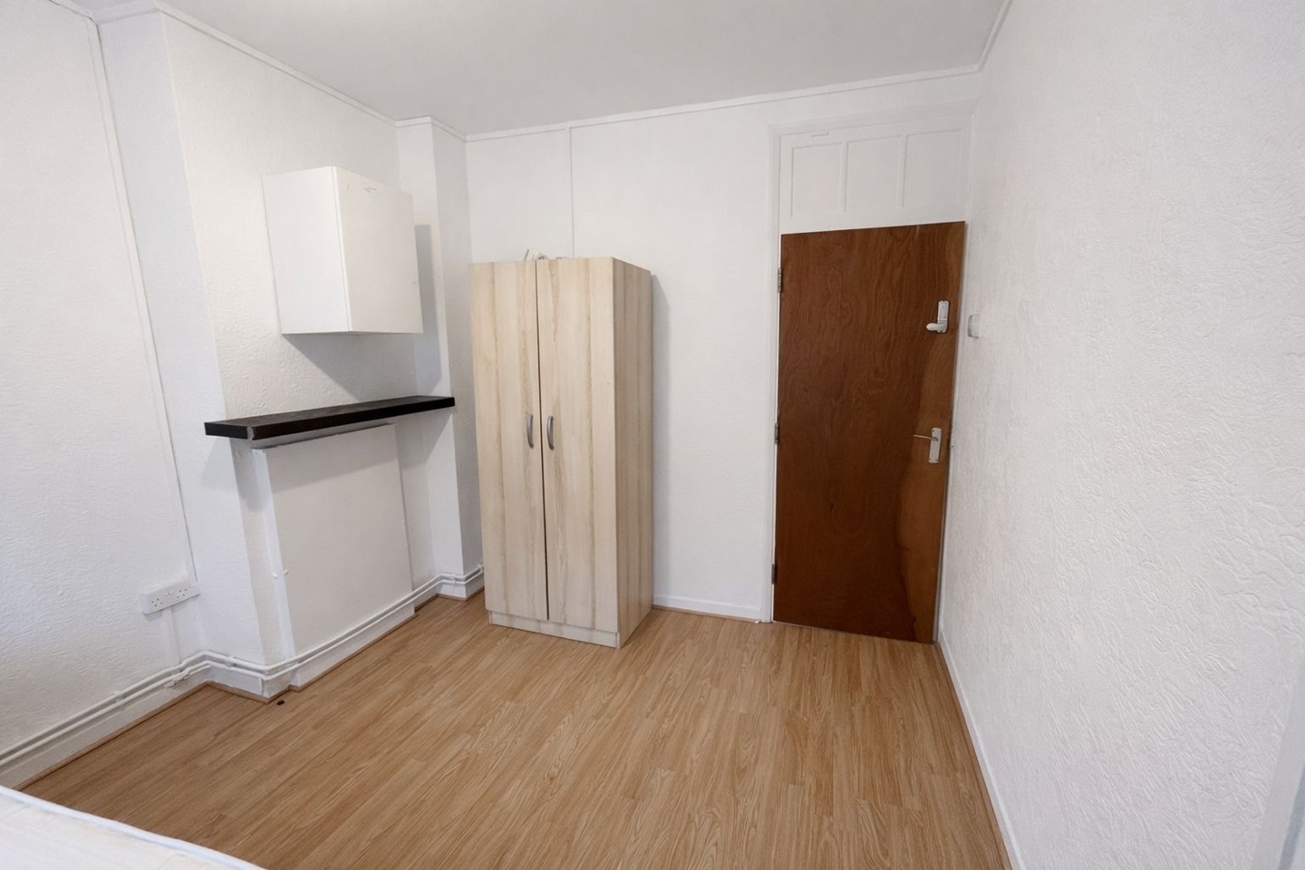 Additional image 4 of 3 Bed Flat, Carlyle House, SE5, N1 7GU