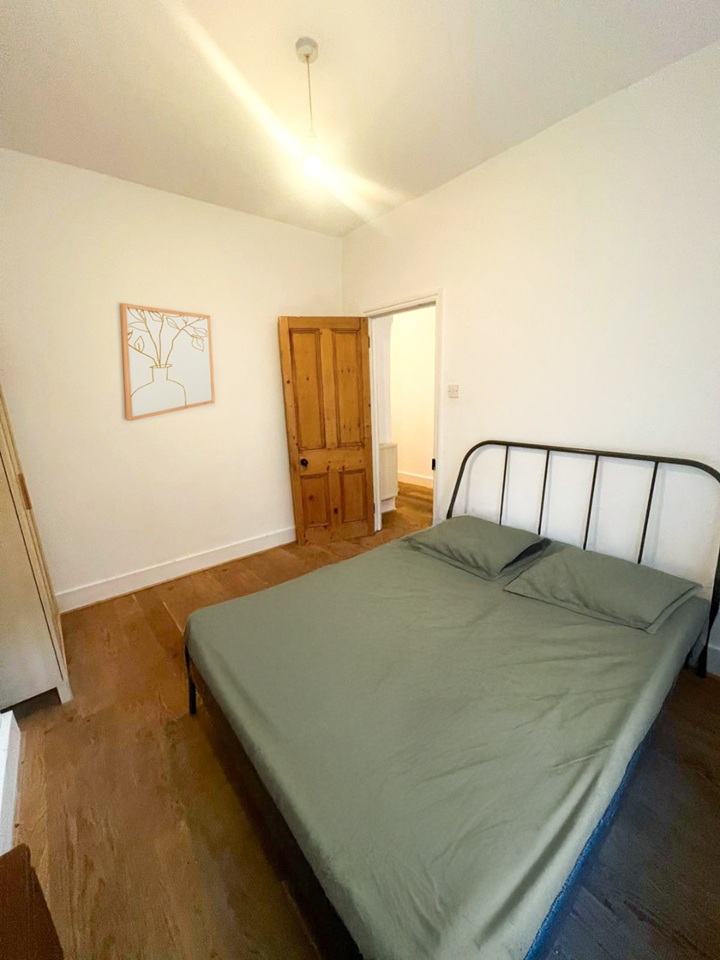 Additional image 2 of Room in a Shared House, Amazing Double Room In Brixton, SW9, N1 7GU
