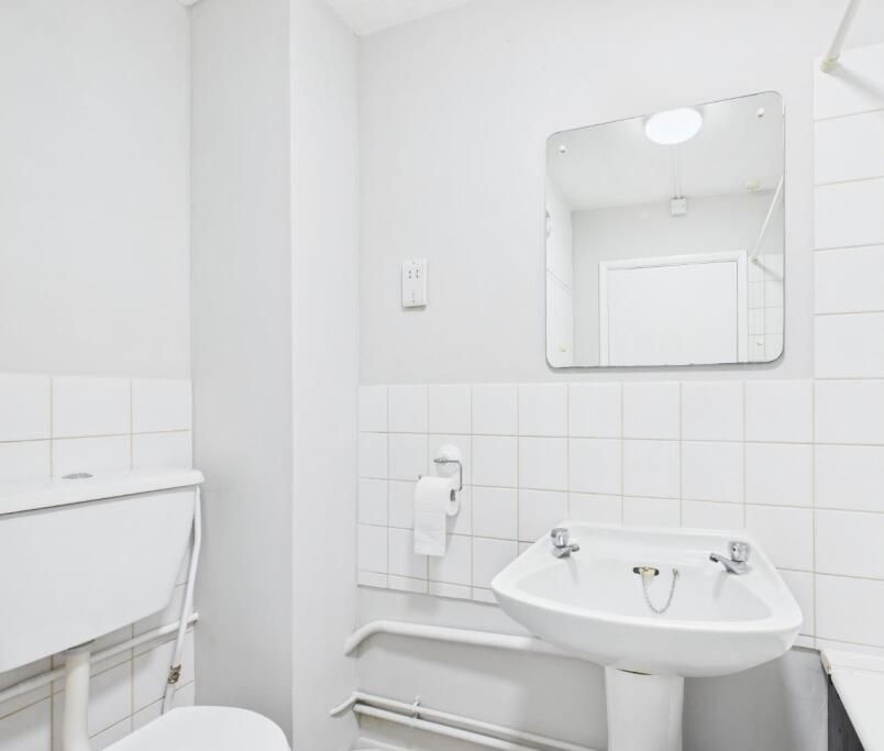 Additional image 5 of 1 Bed Flat, Grosvenor Road, SO17, N1 7GU