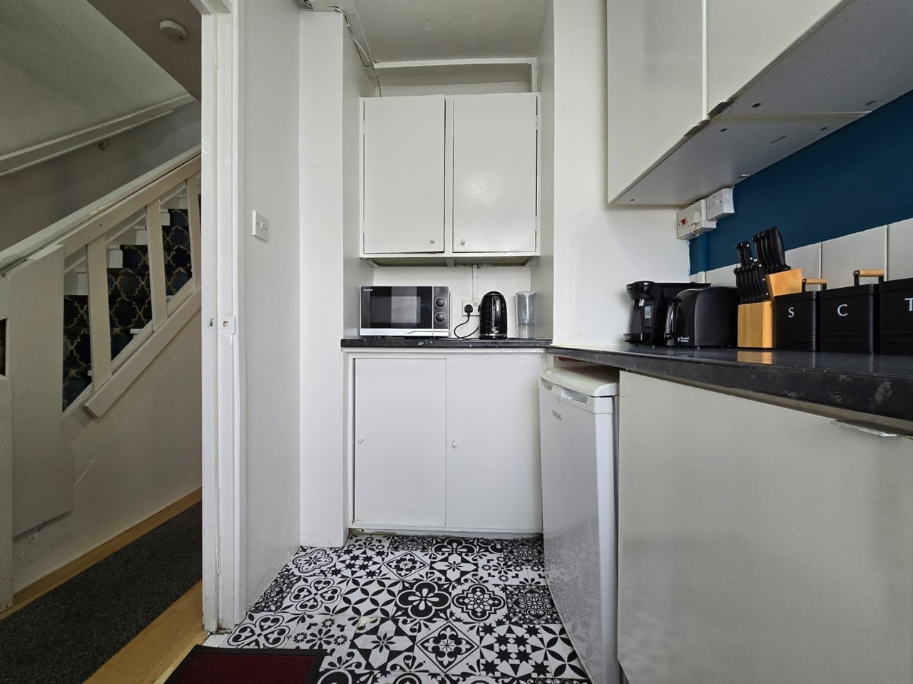 Additional image 5 of 3 Bed Flat, Rowcross St, SE1, N1 7GU