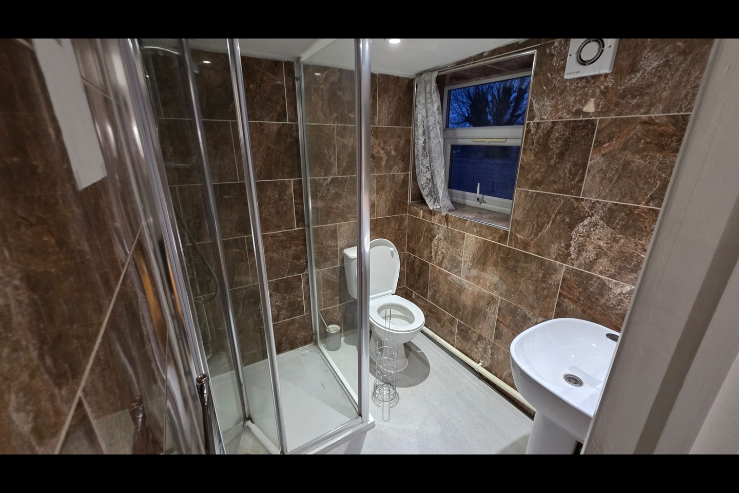 Additional image 8 of Room in a Shared Flat, Mill Road, CB1, N1 7GU