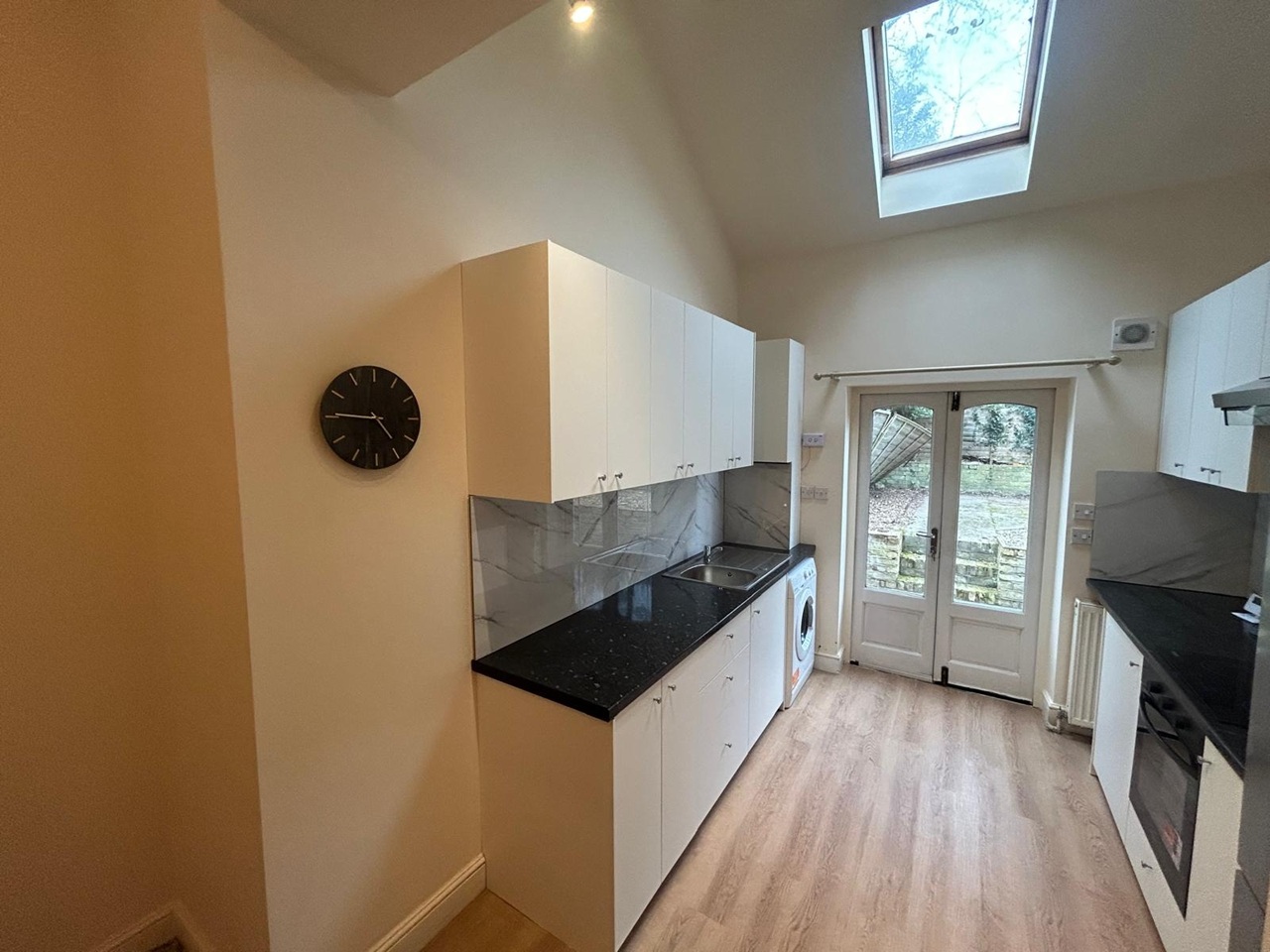 Additional image 3 of 3 Bed Flat, Lambert Road, SW2, N1 7GU