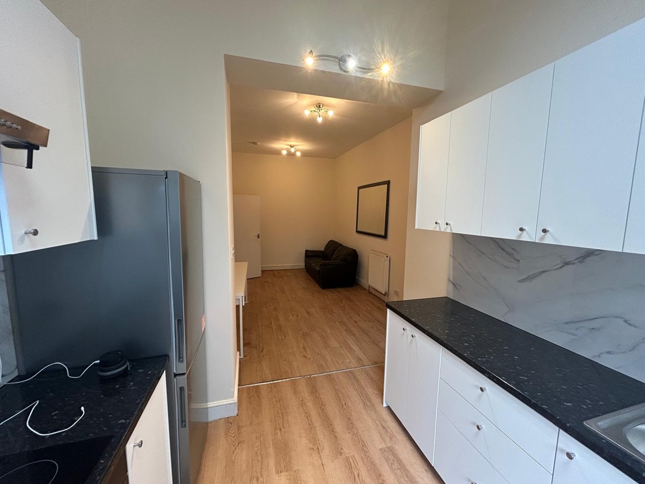 Additional image 5 of 3 Bed Flat, Lambert Road, SW2, N1 7GU