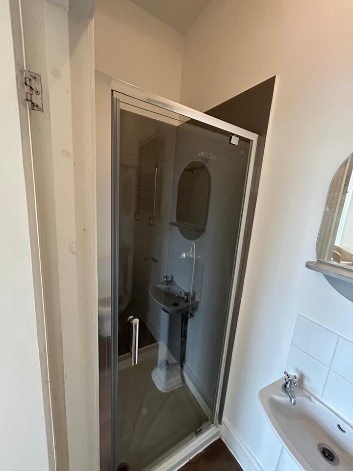 Additional image 10 of 3 Bed Flat, Lambert Road, SW2, N1 7GU