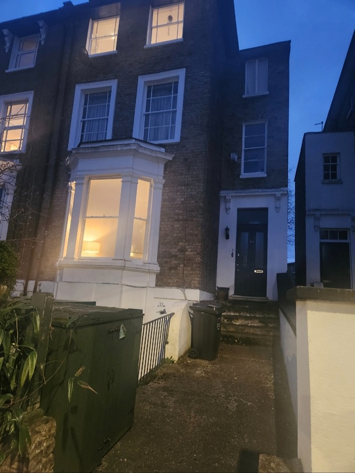 1 Bed Flat, Ardleigh Road, N1, N1 7GU