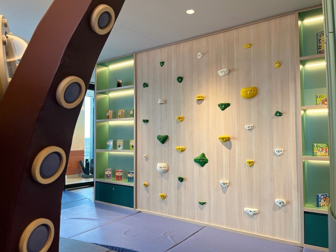 Additional image 4 of 2 Bed Flat, Nine Elms Lane, SW8, N1 7GU