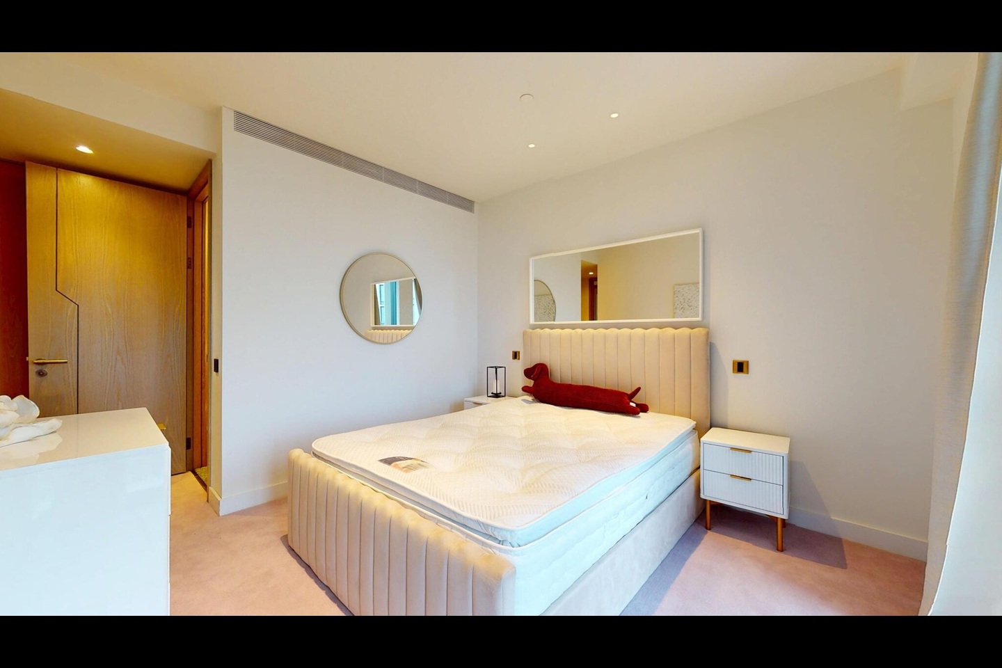 Additional image 7 of 2 Bed Flat, Nine Elms Lane, SW8, N1 7GU