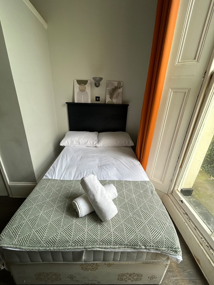 Additional image 3 of Studio Flat, Hazel Court, W2, N1 7GU