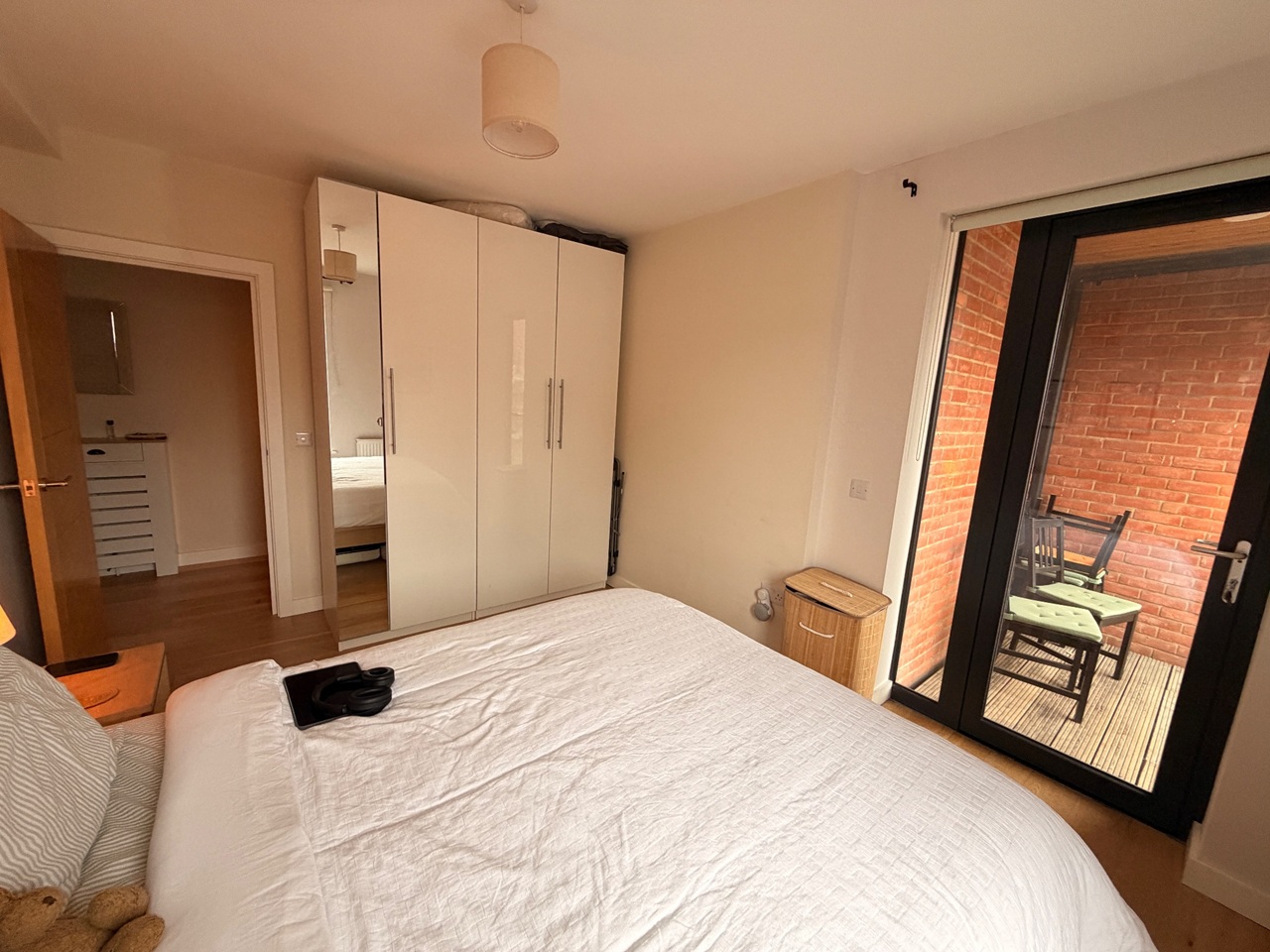 Additional image 2 of 1 Bed Flat, Cowthorpe Road, SW8, N1 7GU