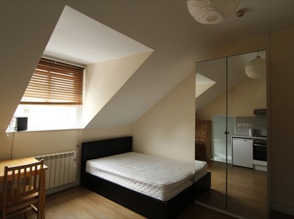 Studio Flat, London, N4