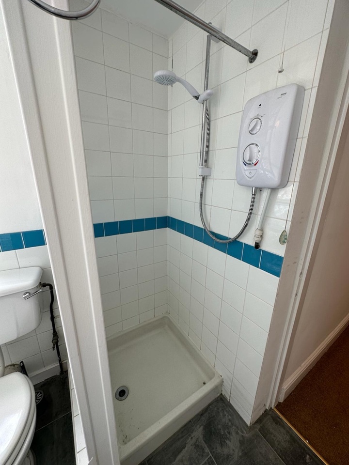 Additional image 9 of 2 Bed Terraced House, Finsbury Avenue, NG2, N1 7GU